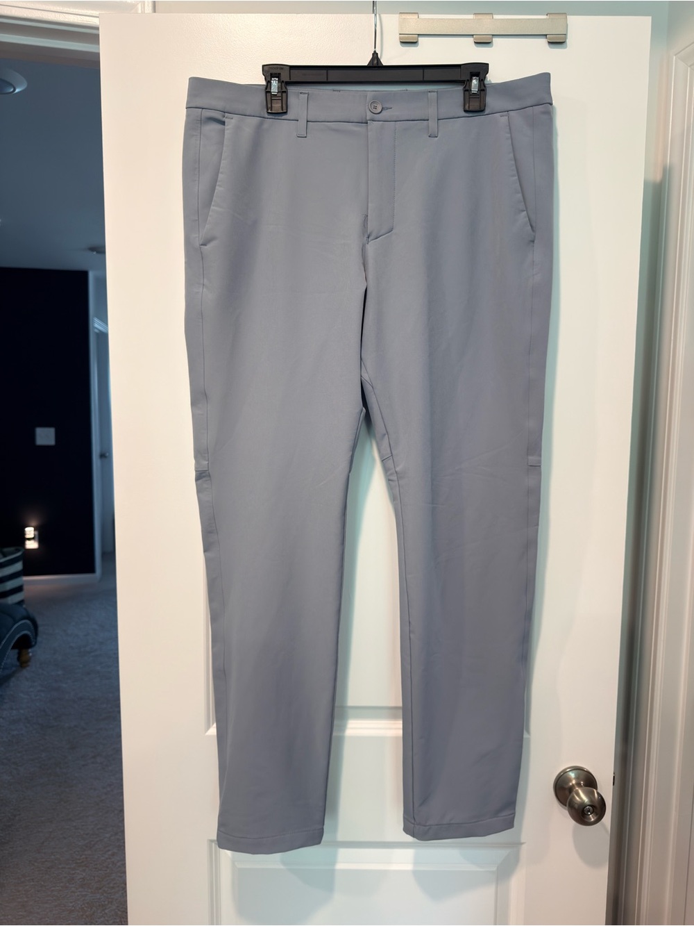 Hugo Boss Men's Light Gray Versatile Pants